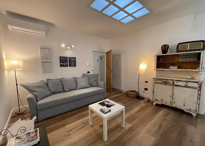 Estense 12 In Centro Citta Apartament