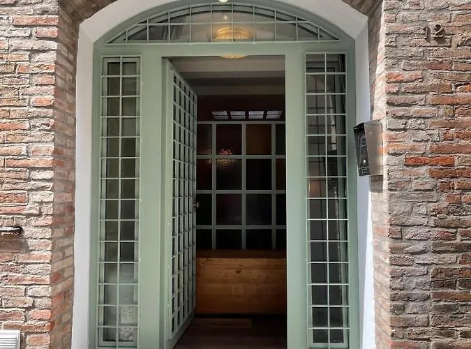 Estense 12 In Centro *